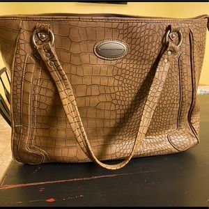 Fabulous shoulder laptop bag!